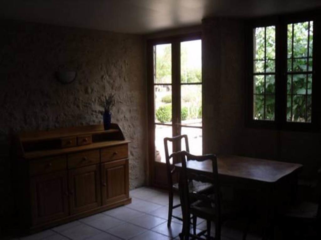 Les Gites De Franck Fayssac Habitación foto
