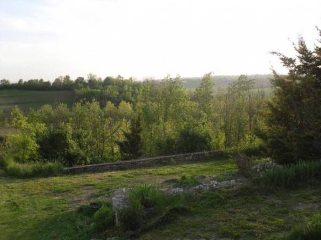 Les Gites De Franck Fayssac Habitación foto