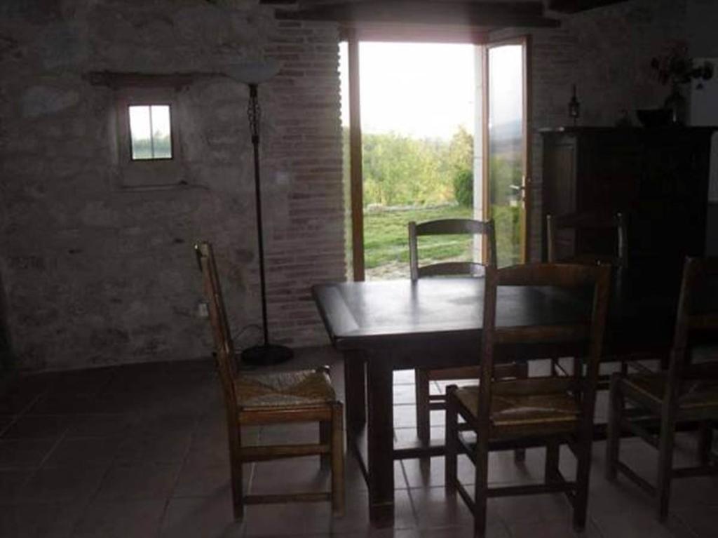 Les Gites De Franck Fayssac Habitación foto